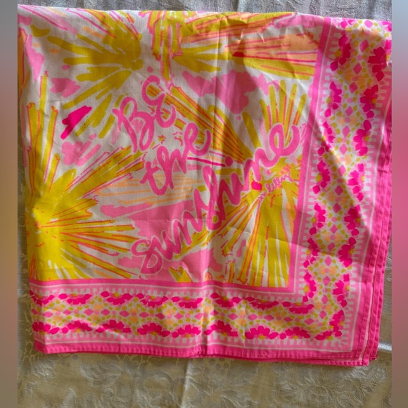 Lilly Pulitzer wrap - Picture 3 of 7